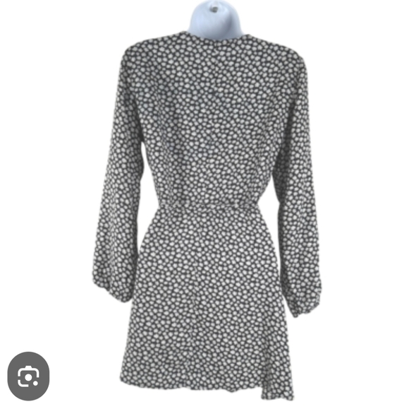 REFORMATION FUSCHIA MINI DRESS WRAPPED STYLE LONG SLEEVES SIZE SMALL - Picture 2 of 12